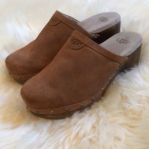 Girls’ Evie Ugg clogs